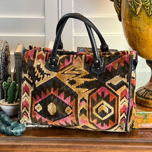 Ronay Handbags - 🏁LAST CHANCE🏁 Vintage RONAY Tapestry Velvet Chenille Handbag Tote Shoulder Bag